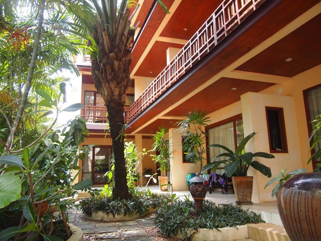 Summer Inn Ламай Бийч Екстериор снимка